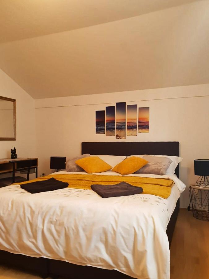 Villa Mateja โนวาลยา ภายนอก รูปภาพ
